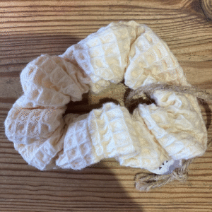 Hair scrunchie (moonie) - cream