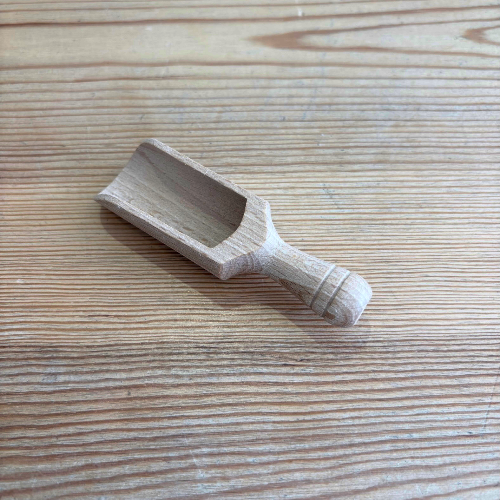 Mini wooden scoop